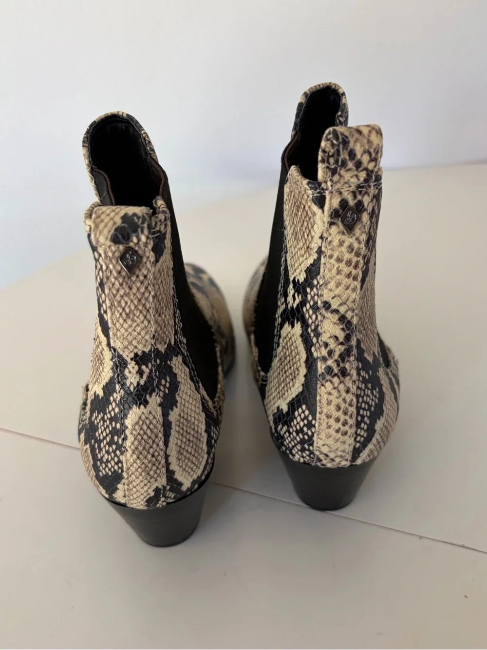 Sam Edelman sam edelman